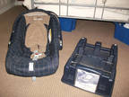 Mamas and Papas baby car seat - Excellent Condition